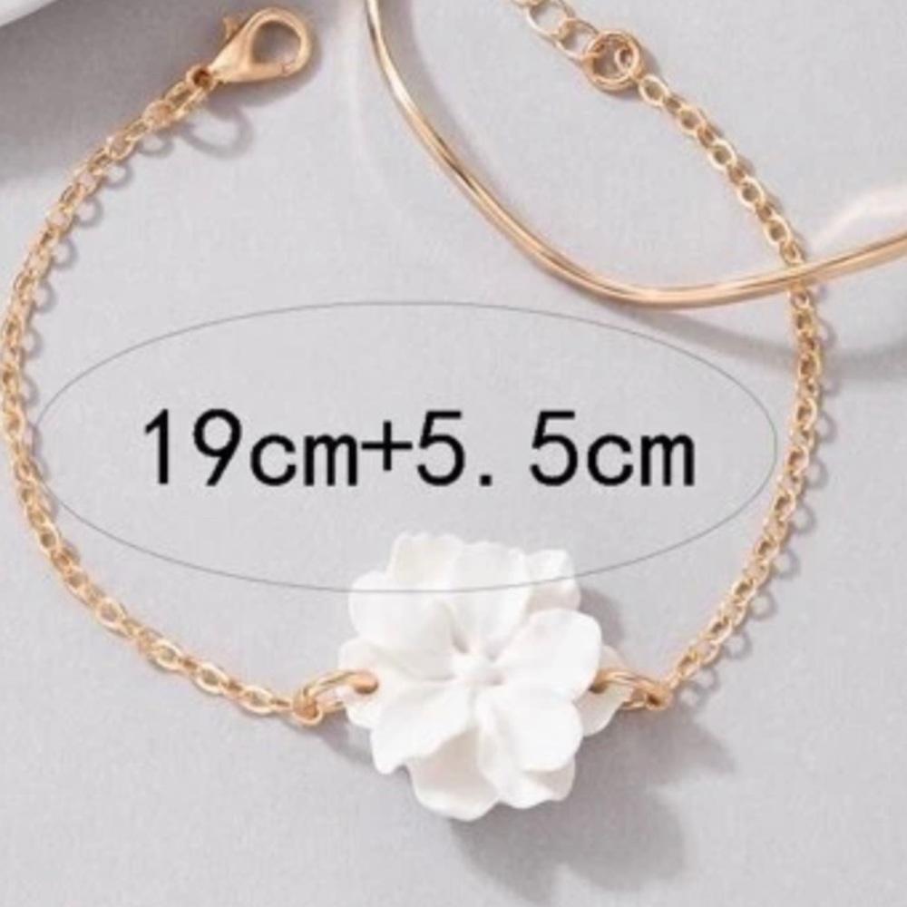 Nannette Lapore Gold & White Flower Bracelet - Picture 4 of 8